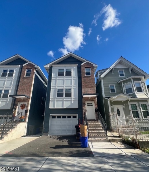 88 Hollywood Avenue East Orange NJ 07018