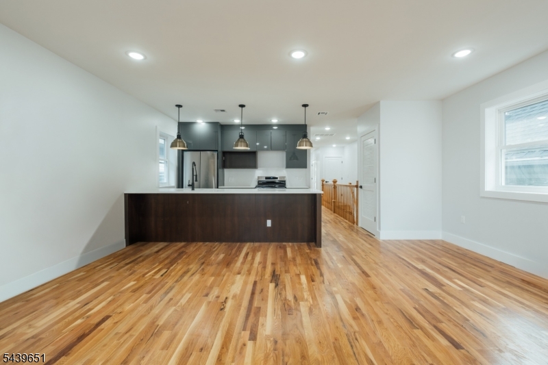 88 Hollywood Avenue East Orange NJ 07018