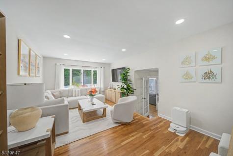 5 Forest Drive Roxbury NJ 07876
