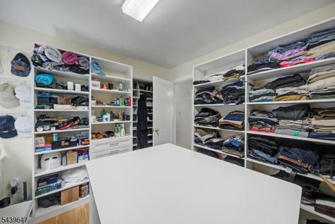 5 Forest Drive Roxbury NJ 07876