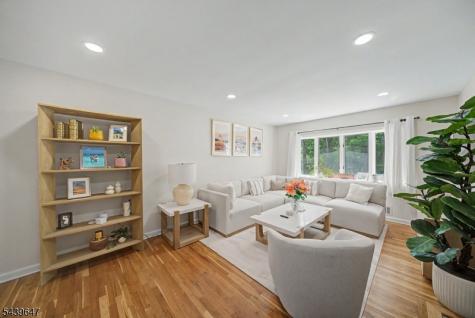 5 Forest Drive Roxbury NJ 07876