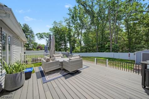 5 Forest Drive Roxbury NJ 07876