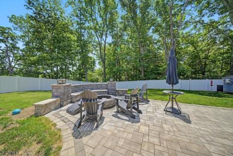 5 Forest Drive Roxbury NJ 07876