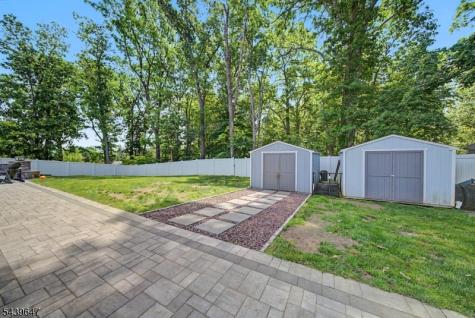 5 Forest Drive Roxbury NJ 07876