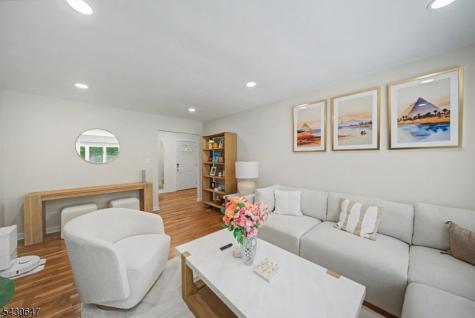 5 Forest Drive Roxbury NJ 07876