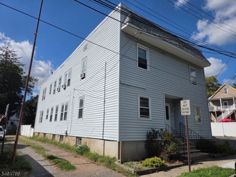 10 Lois Place Bloomfield NJ 07003