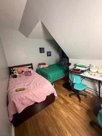 15 Hayes Elizabeth NJ 07202