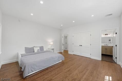 18 Tennyson Drive Millburn NJ 07078