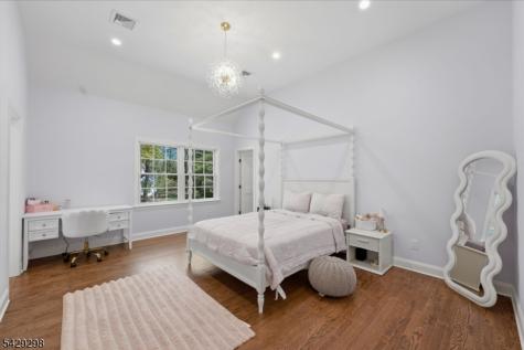 18 Tennyson Drive Millburn NJ 07078