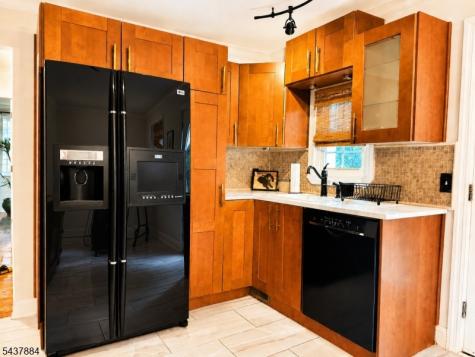 7 Morningside Road Woodbridge NJ 07067