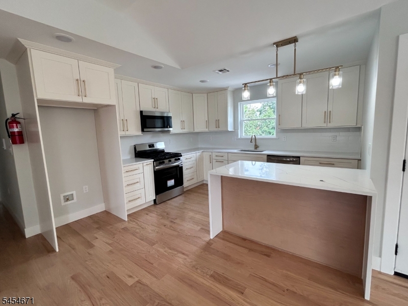 25 Brookside Avenue Irvington NJ 07111