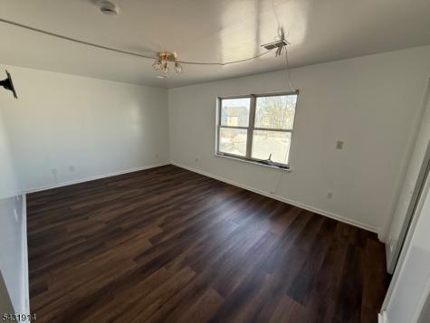 443 3RD Avenue Elizabeth NJ 07206