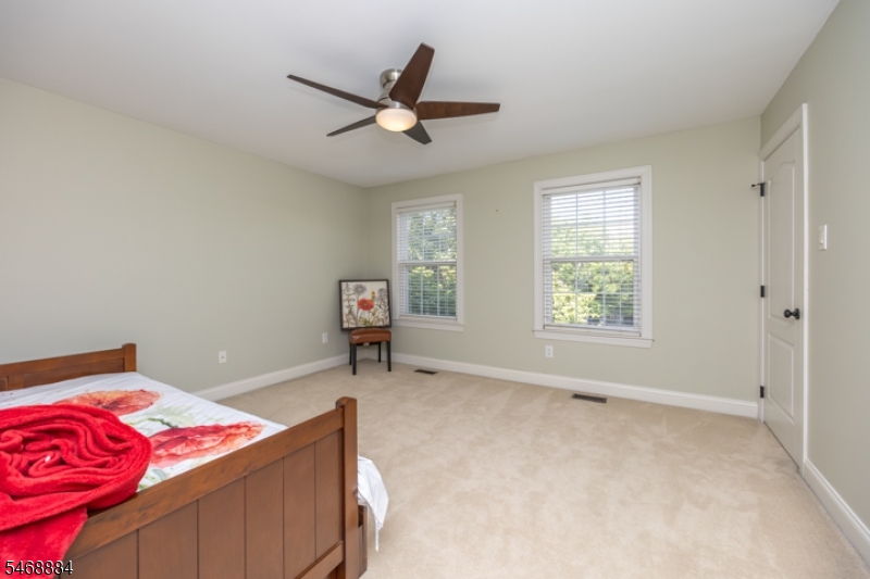 225 Holcombe Way Lambertville NJ 08530