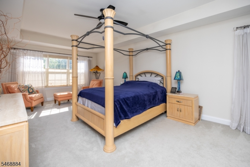 225 Holcombe Way Lambertville NJ 08530