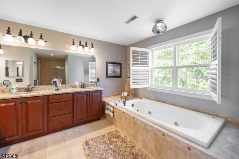225 Holcombe Way Lambertville NJ 08530