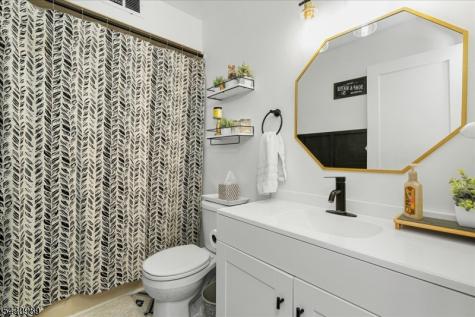 204 Dakota Drive Andover NJ 07848