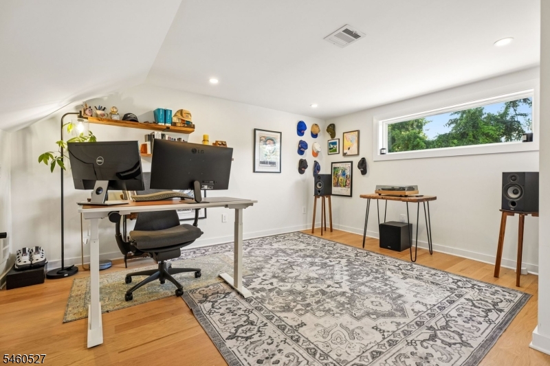 39 Walnut Crescent Montclair NJ 07042