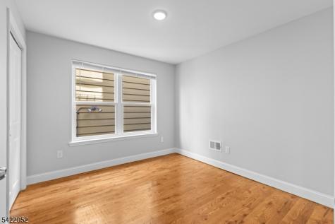 19 Shaw Avenue Newark NJ 07112