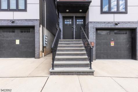 19 Shaw Avenue Newark NJ 07112