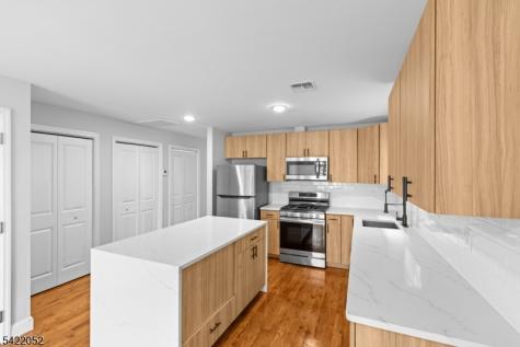 19 Shaw Avenue Newark NJ 07112