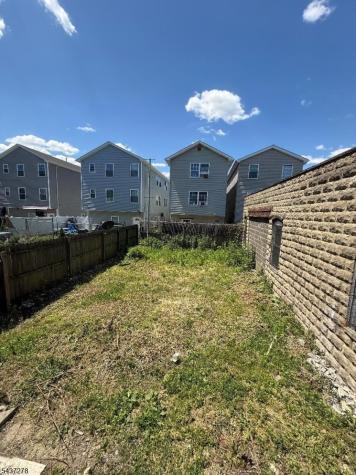 658 Magnolia Avenue Elizabeth NJ 07206