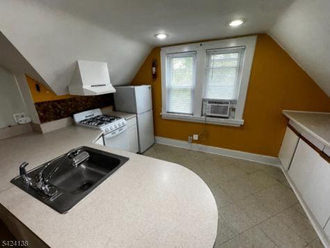 160 Chestnut Street Montclair NJ 07042