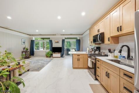 5 St Charles Avenue West Milford NJ 07421