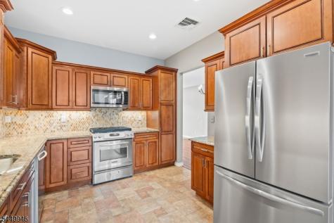 5 St Charles Avenue West Milford NJ 07421