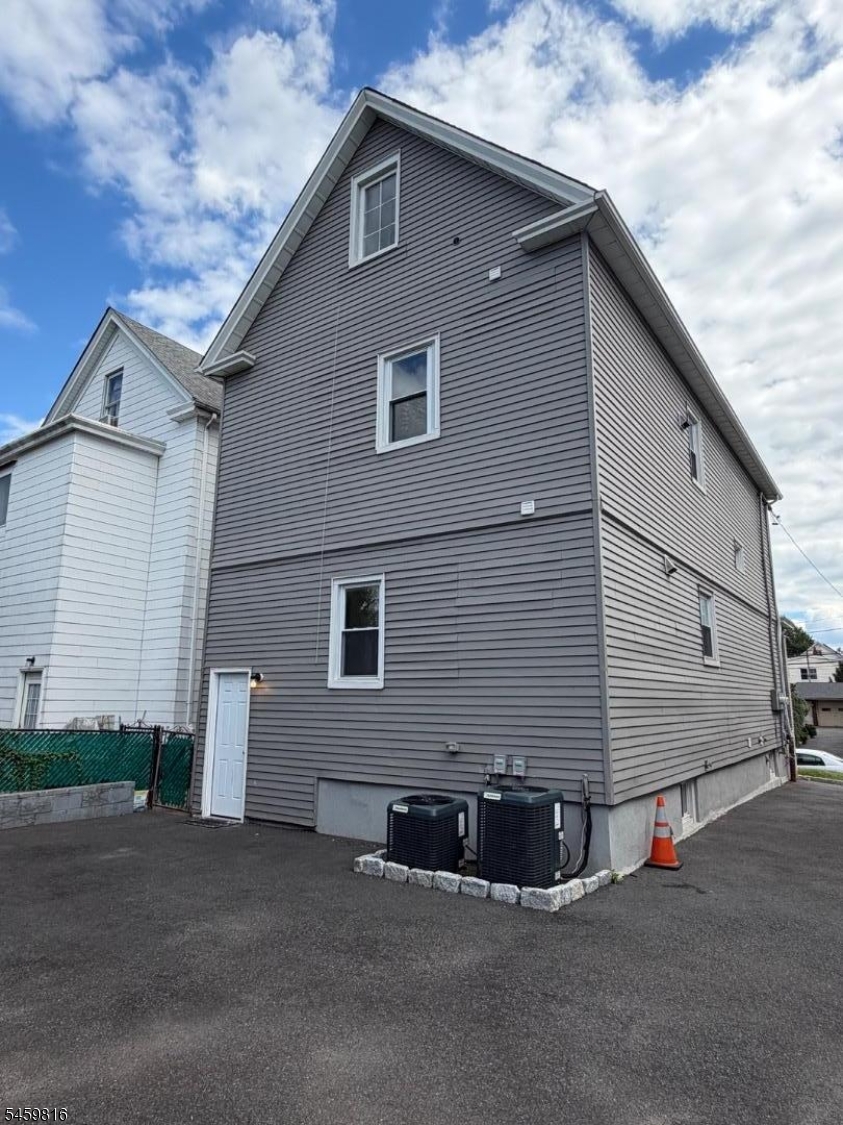 17 John Street Paterson NJ 07522