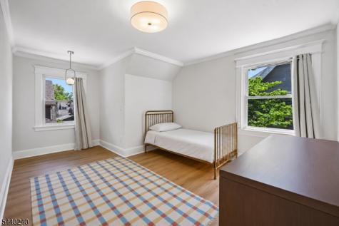 10 Mountain Place Montclair NJ 07043
