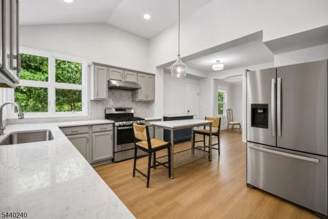 10 Mountain Place Montclair NJ 07043