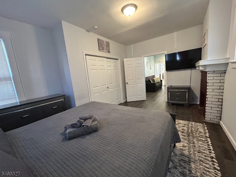 142 Mapes Avenue Newark NJ 07112
