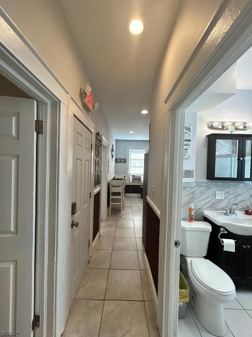 142 Mapes Avenue Newark NJ 07112
