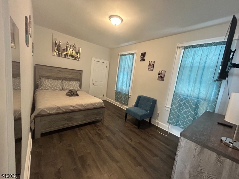 142 Mapes Avenue Newark NJ 07112