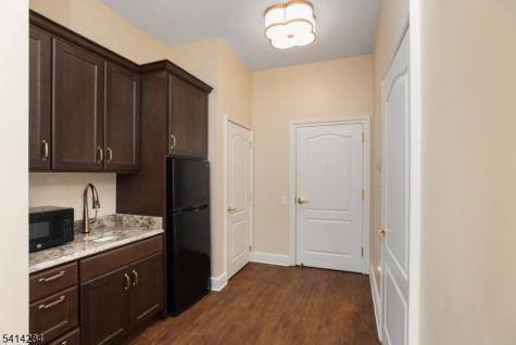 41 Springfield Avenue Summit NJ 07901