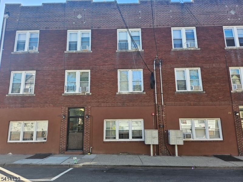 75 Center Street Clifton NJ 07011