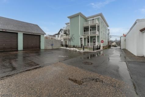 16 Main Street Penthouse Flemington NJ 08822