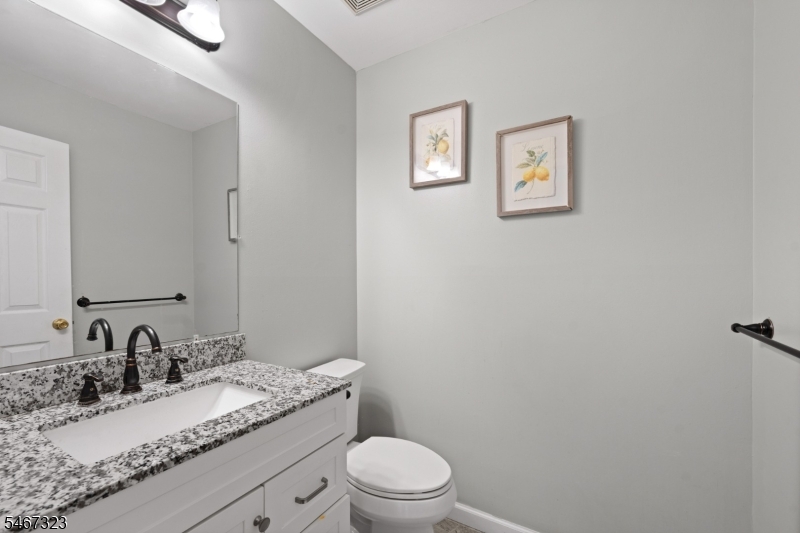 5 Hudson Court Franklin NJ 08823