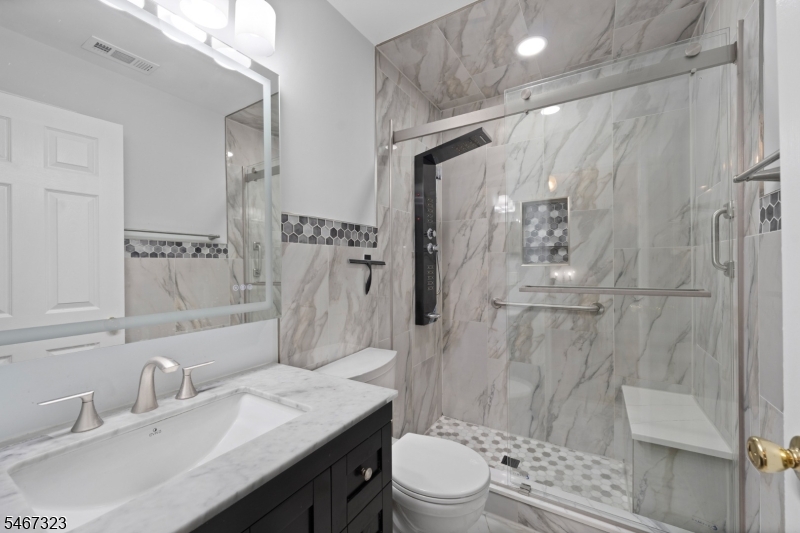 5 Hudson Court Franklin NJ 08823