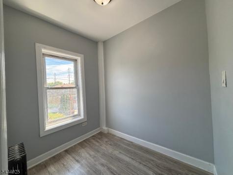 353 Fay Avenue Elizabeth NJ 07202