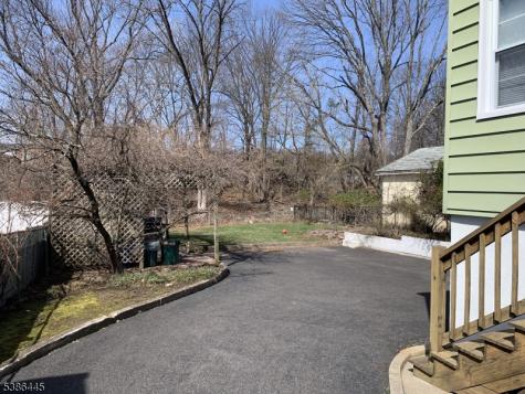36 Derwent Avenue 2nd Fl Verona NJ 07044