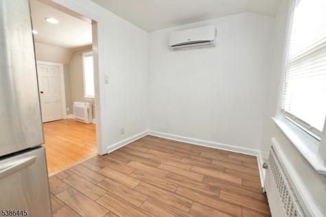 36 Derwent Avenue 2nd Fl Verona NJ 07044