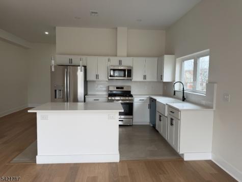 12 Nelson Place Irvington NJ 07111