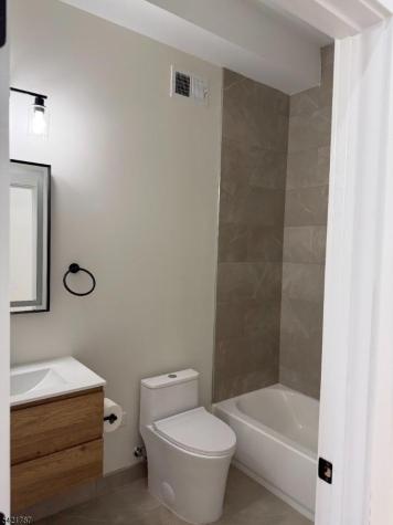 12 Nelson Place Irvington NJ 07111