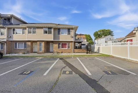 235 Dakota Street Paterson NJ 07503