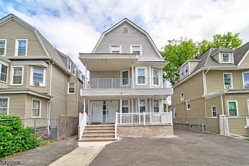 256 S Clinton Street East Orange NJ 07018
