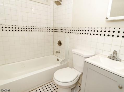 256 S Clinton Street East Orange NJ 07018