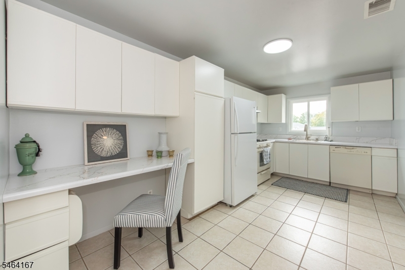 75 Westfield Avenue Clark NJ 07066