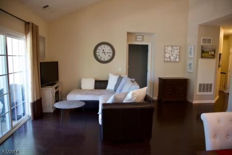 104 Stone Creek Court Hanover NJ 07981