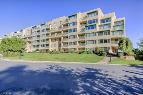 2216 Gates Court Parsippany-troy Hills NJ 07950